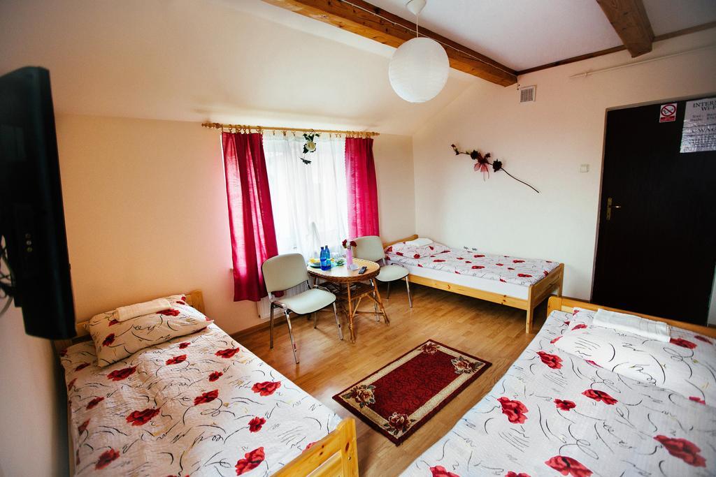 Tanie Noclegi 2 Kielce Exterior photo